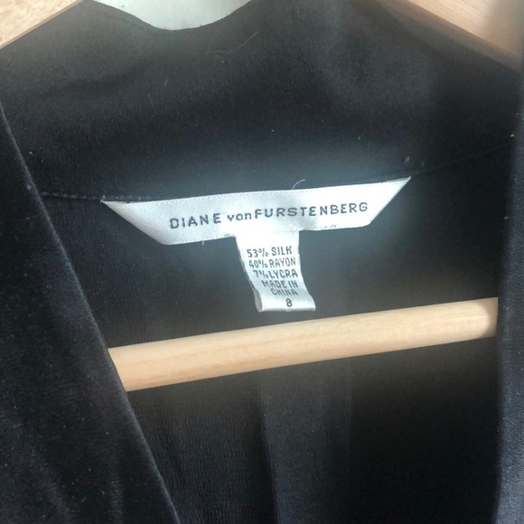 Diane vonFrustenburg  blouse❤️ - Picture 2 of 2